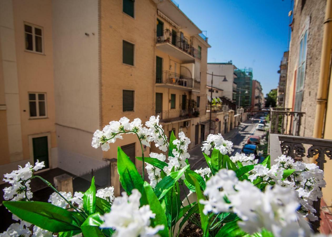 Suite Re Riccardo Caserta Exteriér fotografie